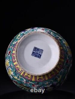 Antiquités chinoises de la dynastie Qing, vases en porcelaine émaillée à motif de fleurs de l'époque Qianlong