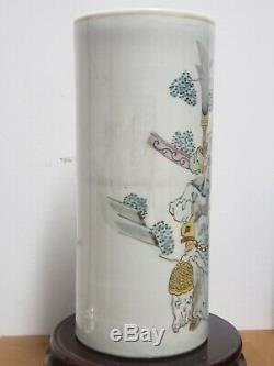 Beaux Chinois Familie Rose Vase En Porcelaine. Tube Chapeau