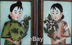 Belle Paire De Peintures Inversées Antiques Chinoises Sur Verre V. 1820 Dames Avec Des Fleurs