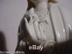 Blanc De Chine Statue En Porcelaine Chinoise Guanyin Kwanyin Quanyin Qing / 20ème