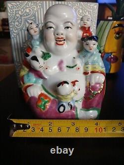 Bouddha rieur vintage en porcelaine chinoise Famille Rose avec 5 enfants