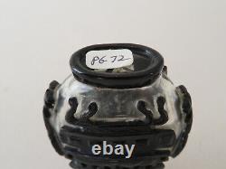 Bouteille à tabac chinoise fine en verre taillé noir, motif de bronzes Dings, époque Qing.