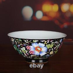 Chinese Black Enamel Porcelaine Qing Kangxi Fleurs Peintes À La Main Design Bowl 6.0