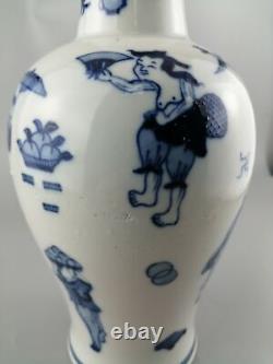 Couleur Chinoise Porcelaine Faite À La Main Exquise Figure Vases 8998