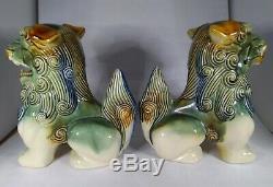 Deux (2) Vintage Asiatique Chinois En Céramique Émaillée Statues Foo Dog Dragon