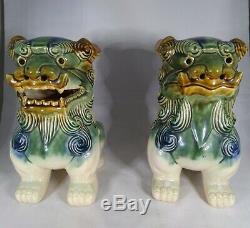 Deux (2) Vintage Asiatique Chinois En Céramique Émaillée Statues Foo Dog Dragon