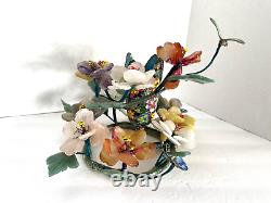 Disposition florale de jade chinois vintage en quartz et agate avec papillons cloisonné