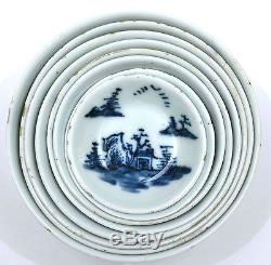 Ensemble De 8 Figurine De Coupe Du Bol En Porcelaine Bleu Et Blanc Chinois Du 19ème Siècle