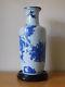 Grand Vase En Rouleau Ancien En Porcelaine De Chine, Bleu Et Blanc, Marqué Au Kangxi