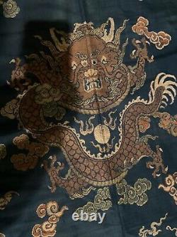 Grande Robe De Dragon En Soie Bleue Chinoise Kesi (losses)