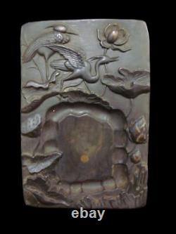 Grande ancienne pierre à encre chinoise sculptée à la main avec des grues et des lotus, marque de bâton d'encre