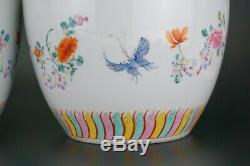 Impressionnant Grand Vase Et Couvercle À Vase En Porcelaine De La Famille Rose, 6 Charac, Mk, 19e