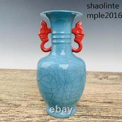 Les antiquités chinoises de la dynastie Zhou : vase en porcelaine à deux couleurs, fabriqué à la main dans un four à bois.