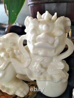 Paire Vintage Chinois Blanc De Chine Porcelaine Foo Figurines Pour Chiens