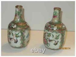 Paire de vases bouteille en porcelaine chinoise ancienne