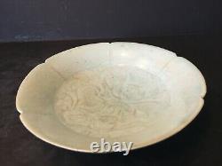 Pivoine Chinoise Antique Qingbai-carved Floriforme Bowl, Dynastie Song