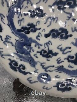 Plaque Antique Chinoise Bleue Et Blanche De Dragon 11 1/2 Marqué, Dynastie De Qing