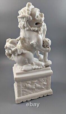 Porcelaine chinoise antique Foo Dog Blanc De Chine