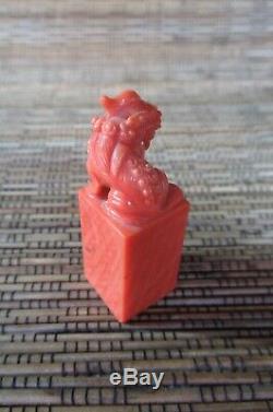 Qing Dynastie Chinoise Red Coral Foo Chien Lion Miniature 2 Pouces Antique Seal Chop