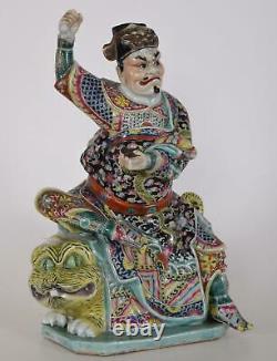 Qing Dynasty Caishen God Of Wealth Assis Sur La Statue De Porcelaine Chinoise De Tigre