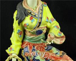 Statue de belle dame chinoise en céramique de porcelaine Wucai Xishi