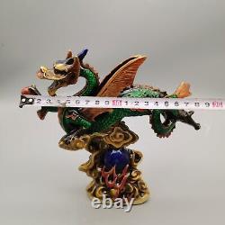 Statue de dragon volant exquis en cuivre cloisonné chinois sculpté à la main