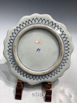 Superbe Plat en Porcelaine Chinoise Ancienne Bleue et Blanche, Marqué. D 25cm