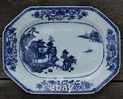 Un Ancien Plateau Chinois Bleu Et Blanc En Porcelaine D'exportation Période De Qianlong