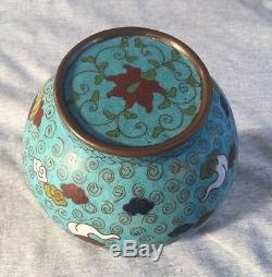 Un Chinois Cloisonné Gourd Vase