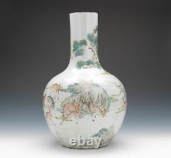 Un Rare Monumental Chinois Qing Dynasty 100 Cerf Famille Rose Vase En Porcelaine