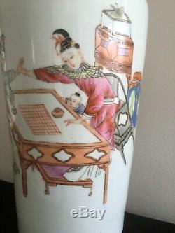 Vase Antique En Porcelaine De Chine Emaillé