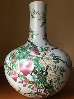 Vase Grand Chinois Antique Famille Rose Nine Peaches, Marque Qianlong, Fin 19ème