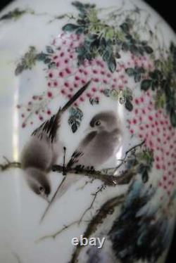 Vase en porcelaine pastel chinoise faite à la main avec des fleurs et des oiseaux exquis - Une paire ad1712