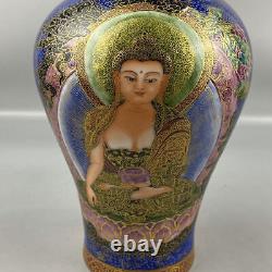 Vases en porcelaine émaillée chinoise faites à la main avec un motif exquis de Guanyin 63553.